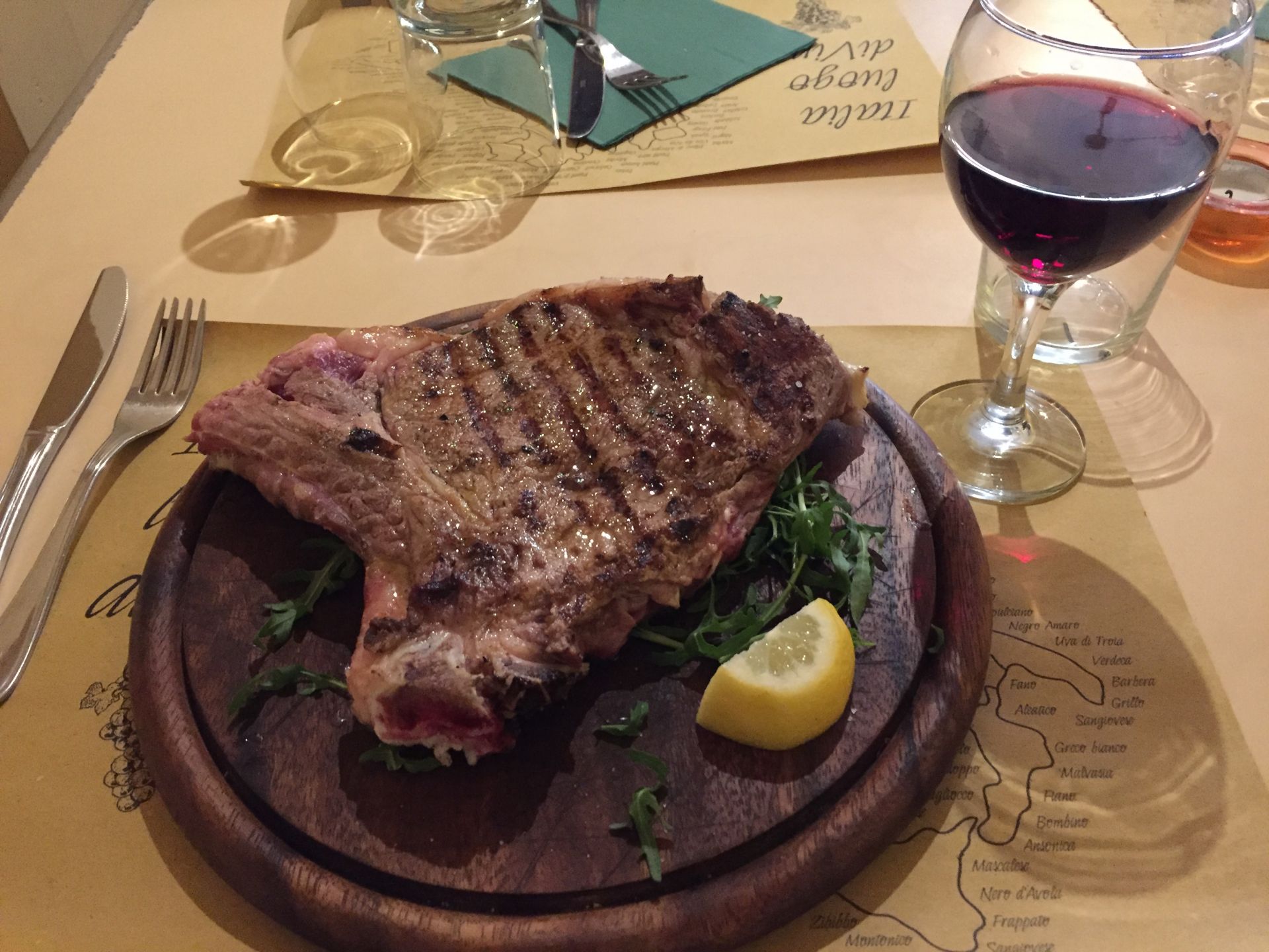 イタリア フィレンツェ行ったら肉を食べろ トラットリアで食べたステーキが絶品だった Oh My ブログ